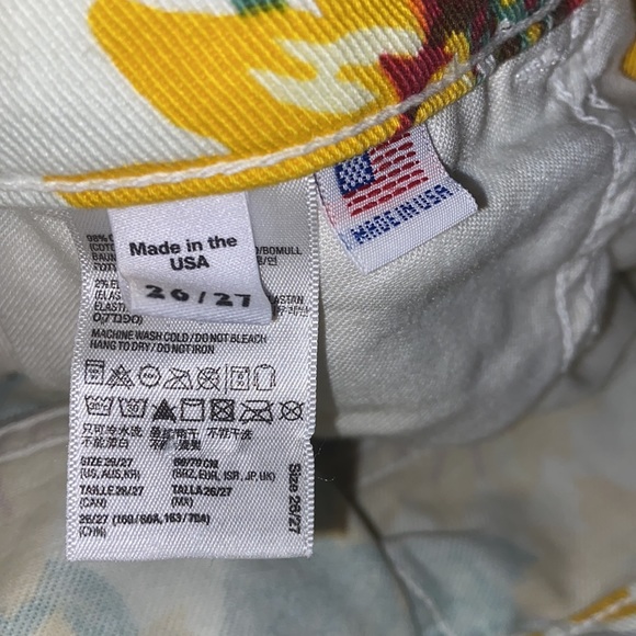 Ariana grande shorts - Picture 5 of 5